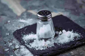 یافته پژوهشگران چین: افزودن نمک به غذا می‌تواند خطر ابتلا به افسردگی را تا 40 درصد افزایش دهد